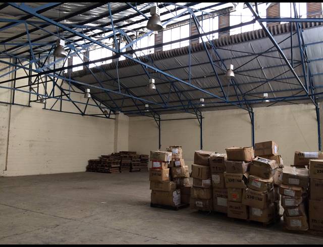 879M² FACTORY TO LET IN PAARDEN EILAND